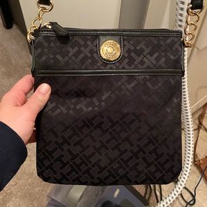 Tommy Hilfiger Cross Body
